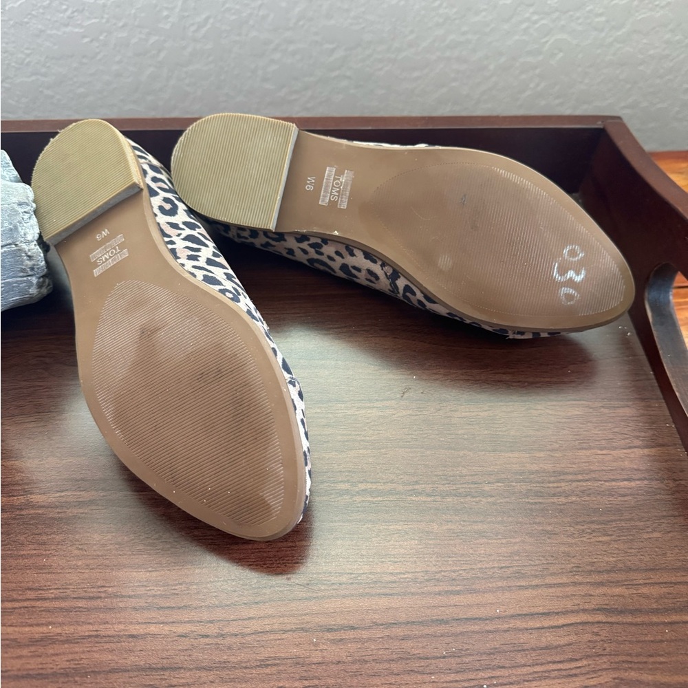 Toms Leopard Print Women's Flats - Picture 5 of 5
